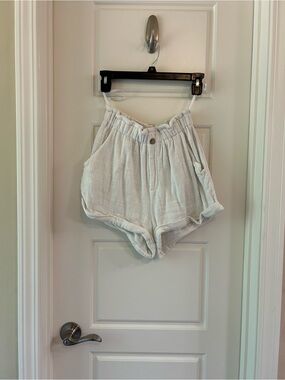Luca + Grae Light Cream Gauze Elastic-Waist Women’s Shorts